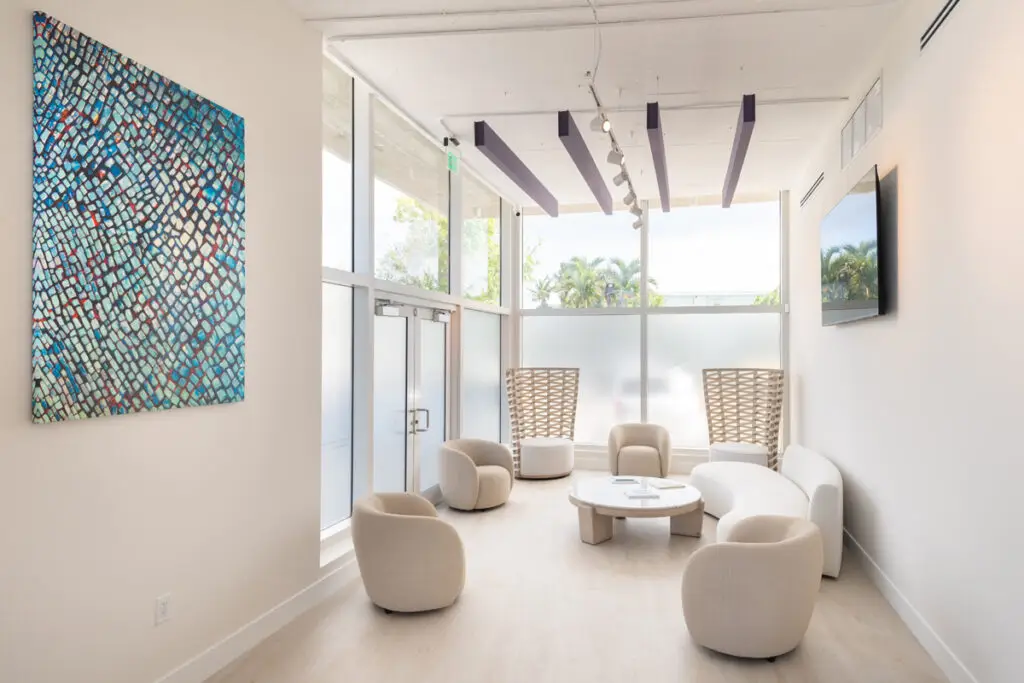 Eye-Health-Clinic-Cayman-Gallery-19